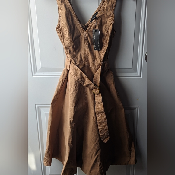 Women's dress - Picture 5 of 7